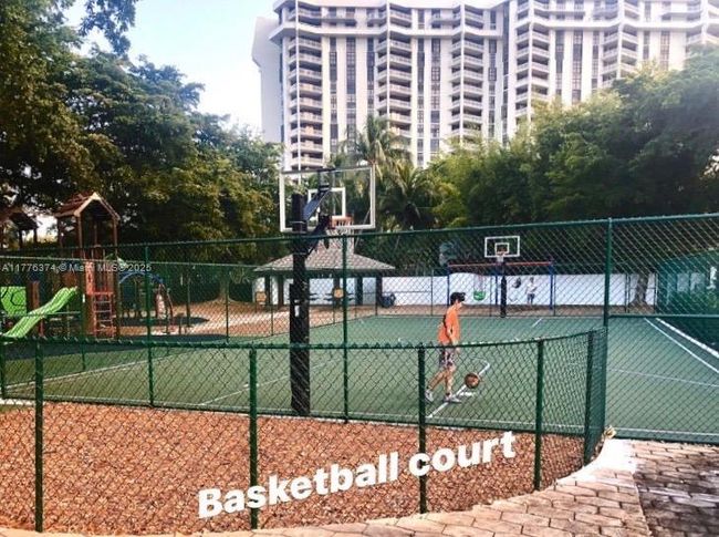 APT-2001 - 4000 Towerside Ter, Condo with 2 bedrooms, 2 bathrooms and null parking in Miami FL | Image 63
