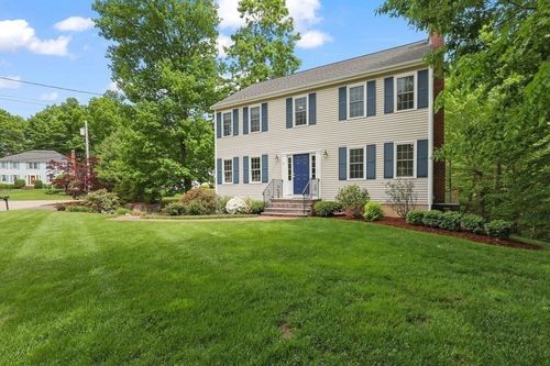 2 Thomas Cir, North Attleboro, MA, 02763-4048 | Card Image