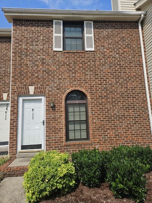 227 Wynbrook Ct, Nashville, TN, 37221-2823 | Card Image
