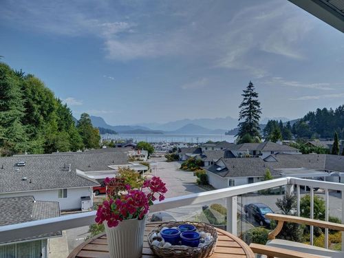 40-696 Trueman Rd, Gibsons, BC, V0N1V8 | Card Image