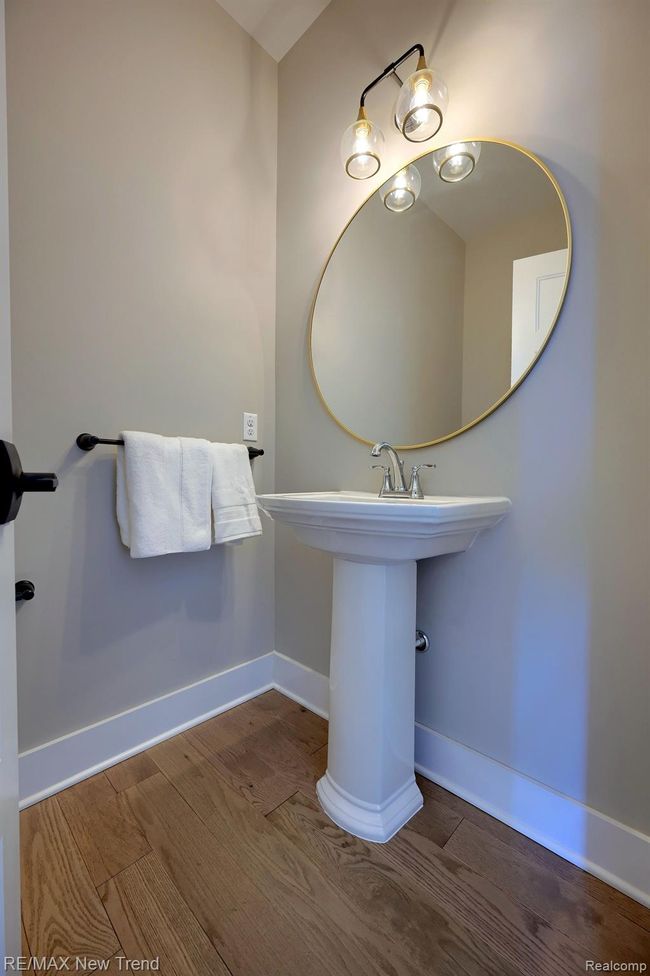 213 Mountain View Ln, House other with 4 bedrooms, 3 bathrooms and null parking in Milford MI | Image 13