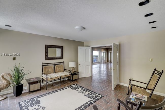 APT-17H - 45 Folly Field Rd, Condo with 2 bedrooms, 2 bathrooms and null parking in Hilton Head Island SC | Image 36