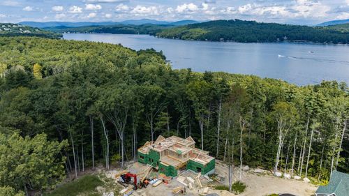 32-45 Stern Castle Pl, Laconia, NH, 03246-1838 | Card Image
