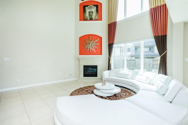 4622 Regal Shadow Ln, House other with 6 bedrooms, 4 bathrooms and 2 parking in Sugar Land TX | Image 7