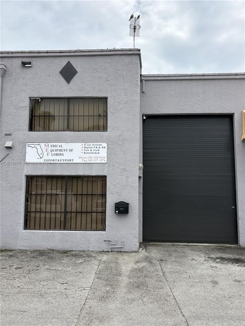 1007-1750 W 39th Pl, Hialeah, FL, 33012-7036 | Card Image