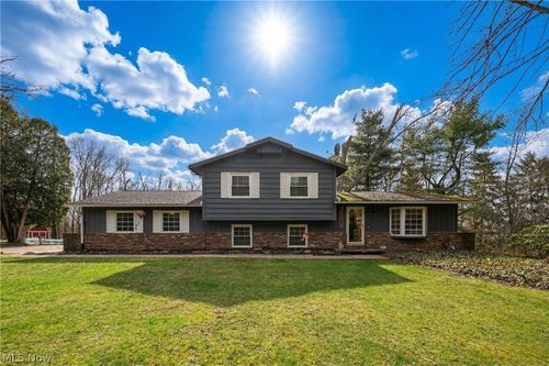 1420 Trails End Dr, New Franklin, OH, 44216-9407 | Card Image