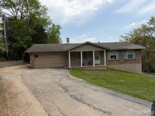 3524 Scenic Circle Dr, SAINT LOUIS, MO, 63129-2326 | Card Image