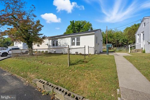 705 Dover Ct, WALLINGFORD, PA, 19086-7014 | Card Image