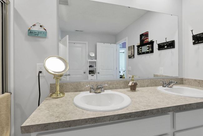 373 St James Gate, House other with 4 bedrooms, 2 bathrooms and null parking in Newark OH | Image 21