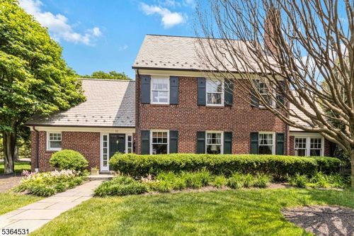 16 Normandy Blvd E, Morristown, NJ, 07960-5733 | Card Image