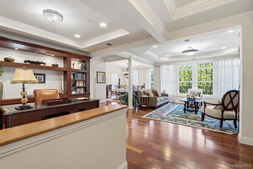 336 Trotting Ln, Westbury, NY, 11590-6616 | Card Image