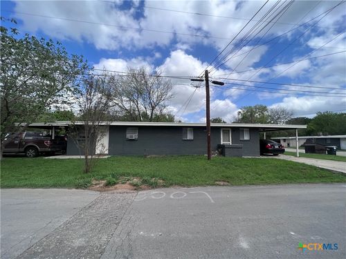 b-1011 Hackberry St, San Marcos, TX, 78666-8203 | Card Image