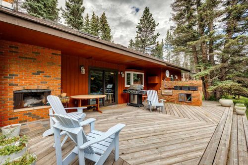 28 Wolf Drive, Rural Rocky View County, AB, T3Z1A3 | Card Image