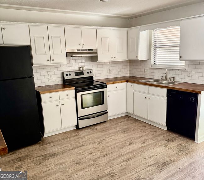 129 Stonehedge Dr, Townhouse with 2 bedrooms, 1 bathrooms and null parking in WARNER ROBINS GA | Image 8