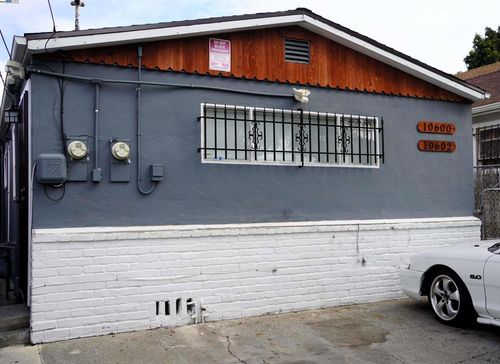 10600 Pippin St, Oakland, CA, 94603 | Card Image