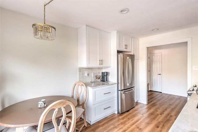 APT-27F - 460 Old Town Rd, Home with 1 bedrooms, 1 bathrooms and null parking in Port Jefferson Station NY | Image 4