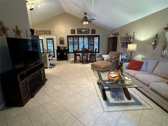 746 Pecan Ln, House other with 3 bedrooms, 2 bathrooms and 6 parking in Cottonwood Shores TX | Image 10