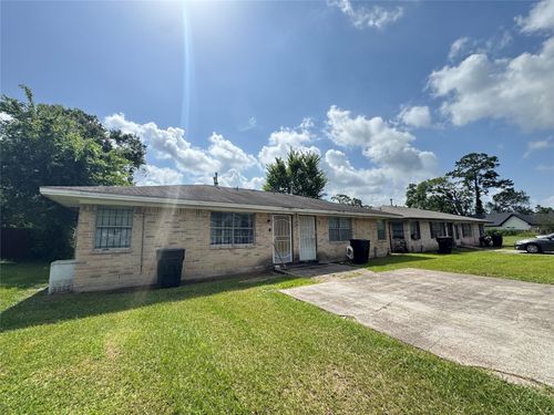 2606 Dalview St, Houston, TX, 77091-3047 | Card Image