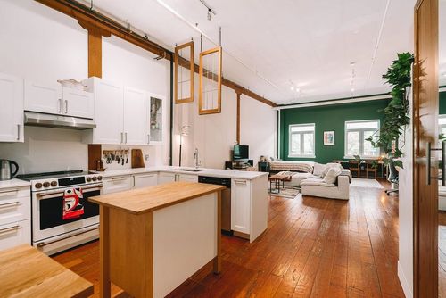 306-2556 E Hastings St, Vancouver, BC, V5K1Z3 | Card Image