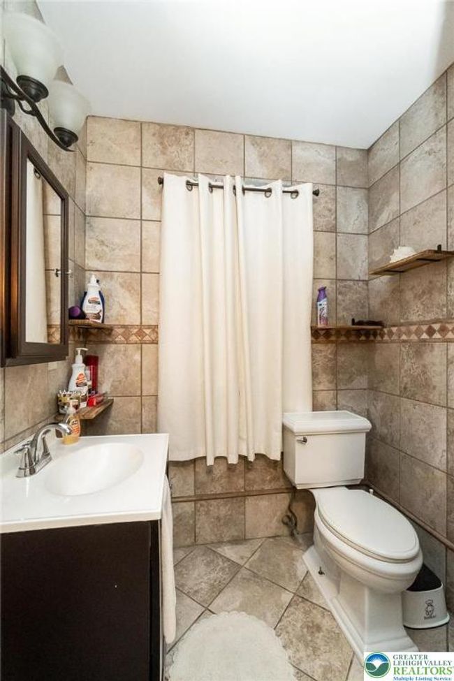 2118 Edgewood Ave, House other with 3 bedrooms, 1 bathrooms and null parking in Palmer Twp PA | Image 11