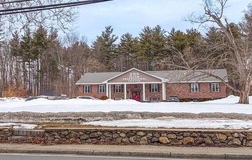 10-289 Main Street, Salem, NH, 03079 | Card Image