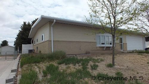 509 Beech Ave, Pine Bluffs, WY, 82082-5080 | Card Image