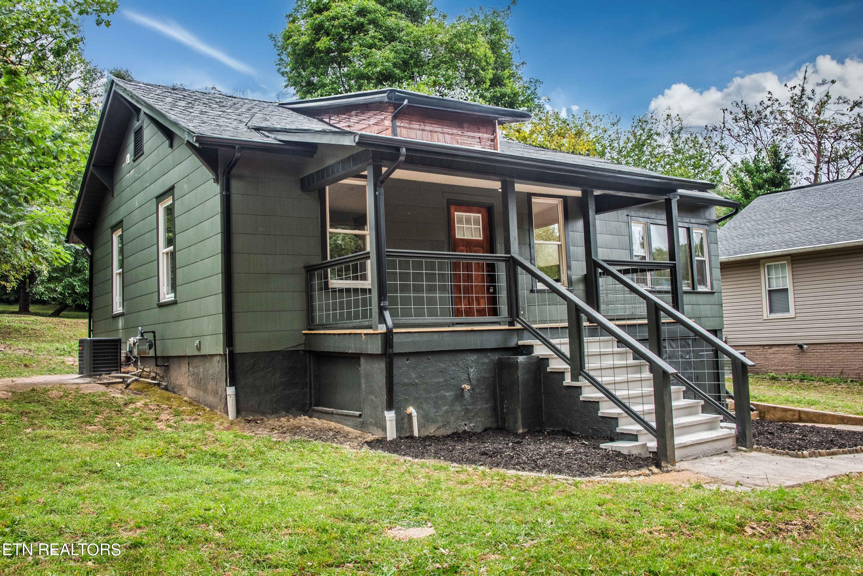 Coffey St, Knoxville, TN 37920
