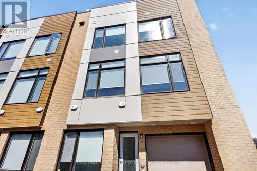 77 Cherry Blossom Private, Ottawa, ON, K2H6Z9 | Card Image