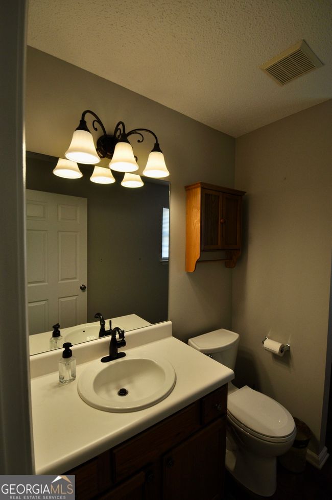 876 Claxton Dr Sw, House other with 3 bedrooms, 2 bathrooms and 2 parking in Mableton GA | Image 13