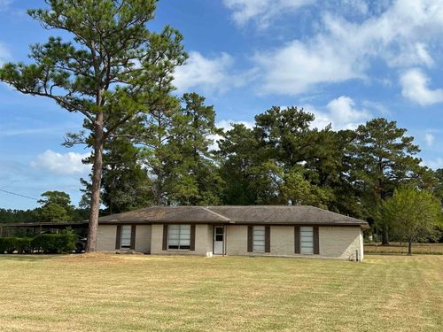 4062 Fm 92, Silsbee, TX, 77656-8062 | Card Image