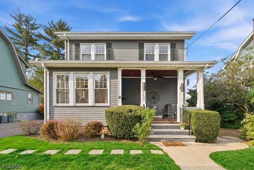 157 Parker Ave, Maplewood, NJ, 07040-1833 | Card Image