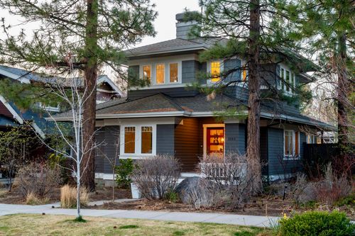 2484 Nw Sacagawea Ln, Bend, OR, 97703-5722 | Card Image