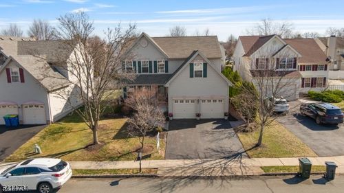 8 Schaal St, Bridgewater, NJ, 08807-5723 | Card Image