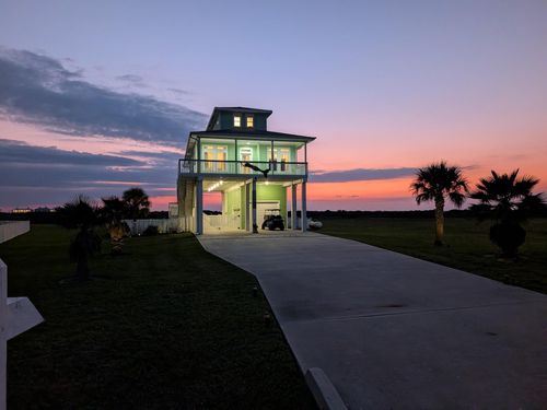 4102 Kiva Rd, Galveston, TX, 77554-3402 | Card Image