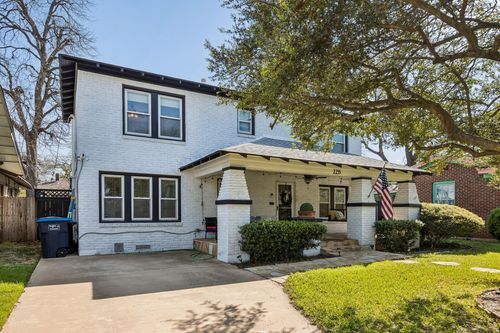2235 Mistletoe Blvd, Fort Worth, TX, 76110-1131 | Card Image