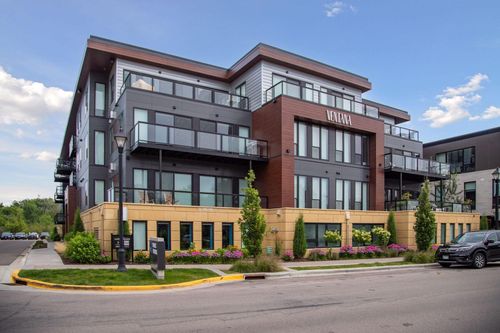 307-253 Lake St E, Wayzata, MN, 55391-1667 | Card Image