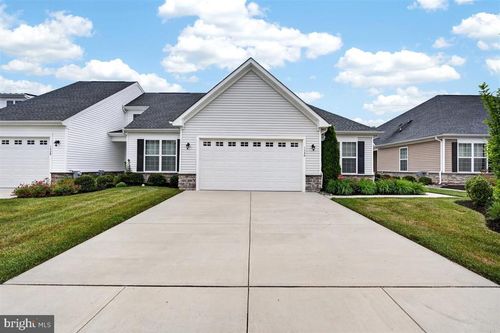 1426 Whispering Woods Rd, MIDDLETOWN, DE, 19709-3303 | Card Image