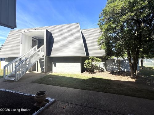 902 La Fontenay Ct, Louisville, KY, 40223-3029 | Card Image