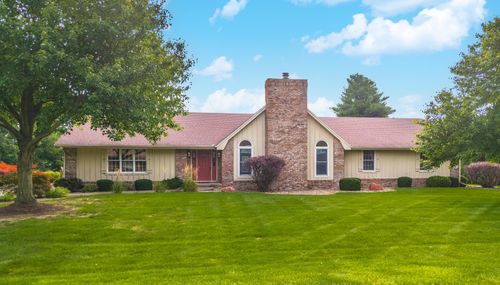 15852 Crestwicke Dr, Bloomington, IL, 61705-5422 | Card Image