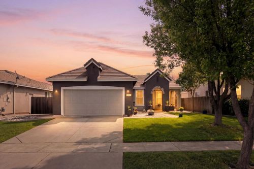 2411 Independence Trl, Plumas Lake, CA, 95961-9012 | Card Image