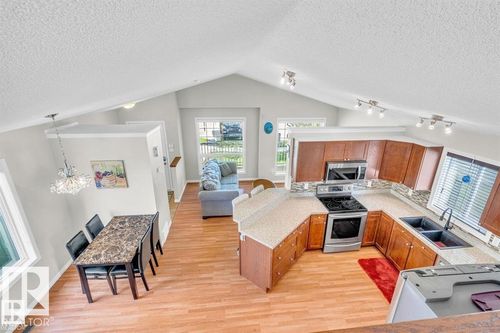 21223 92 Ave Nw, Edmonton, AB, T5T0W6 | Card Image