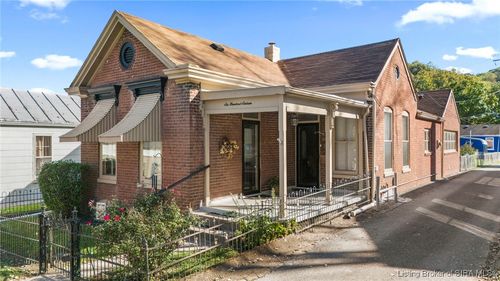 616 Jefferson St, Madison, IN, 47250-3430 | Card Image