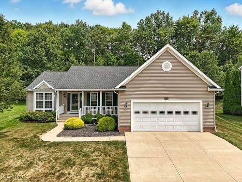 4128 Chapman Dr, Kent, OH, 44240-6877 | Card Image