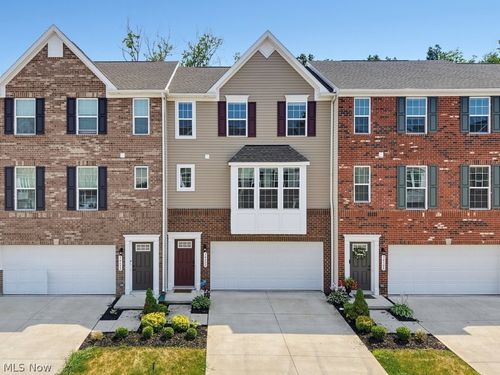 34600 Ethan Way, Willoughby, OH, 44094-4395 | Card Image