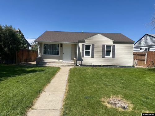 405 Howell Ave, Worland, WY, 82401-3814 | Card Image