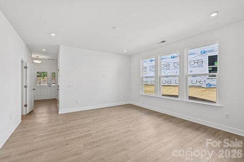 7635 Ethora Way, Charlotte, NC, 28216-5451 | Card Image