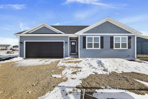 036-352 Dahlia Dr, Stoughton, WI, 53589 | Card Image