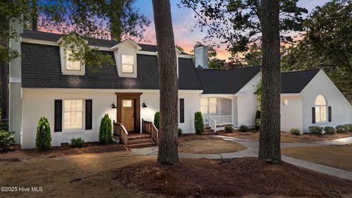 909 Parkside Dr Nw, Wilson, NC, 27896-1535 | Card Image