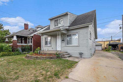 1054 E Troy St, Ferndale, MI, 48220-1914 | Card Image