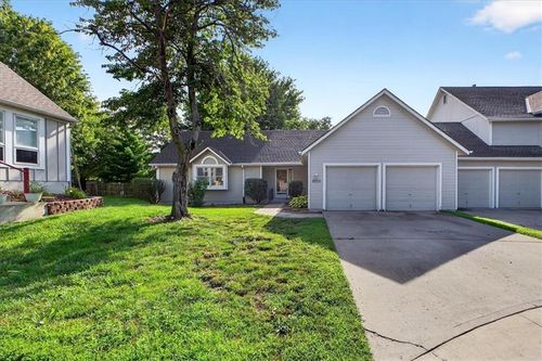 15513 Floyd St, Overland Park, KS, 66223-3025 | Card Image